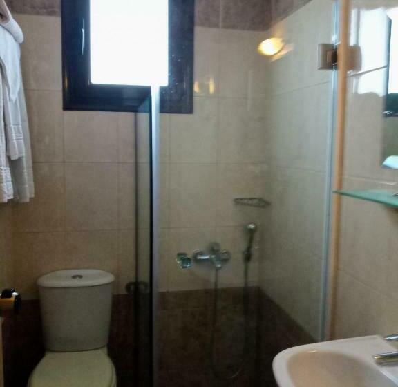 スタンダードルーム, Prigipikon Suites And Sofites