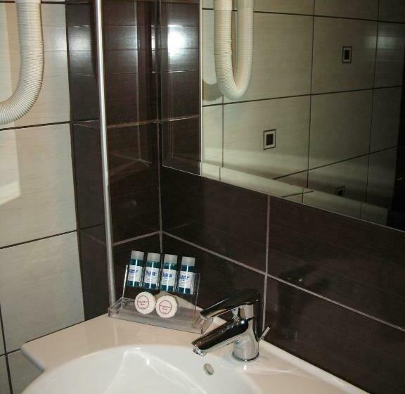 スーペリアースイート, Prigipikon Suites And Sofites