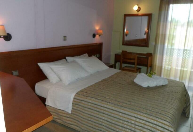 スタンダードルーム, Prigipikon Suites And Sofites