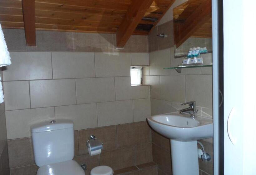 スーペリアトリプルルーム, Prigipikon Suites And Sofites