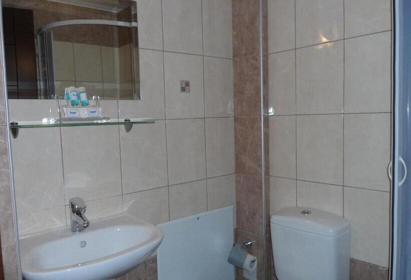 キングサイズベッドのデラックスルーム, Prigipikon Suites And Sofites