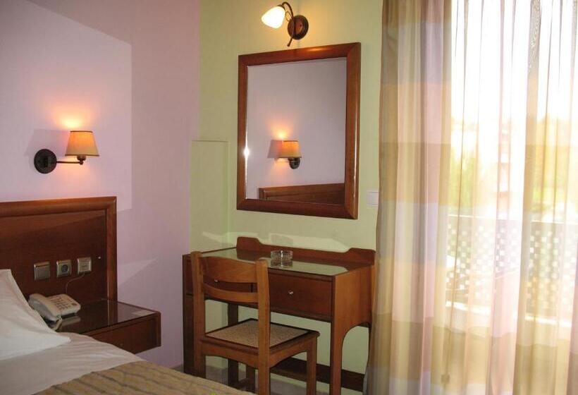 キングサイズベッドのデラックスルーム, Prigipikon Suites And Sofites