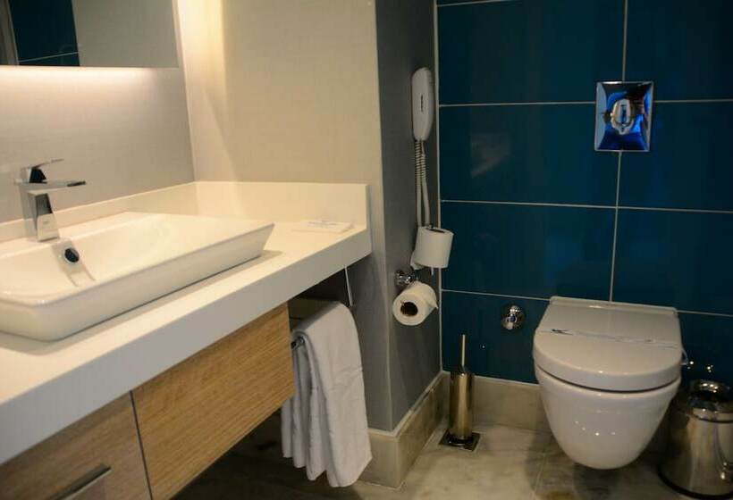 اتاق لوکس, Wind Of Lara Hotel And Spa