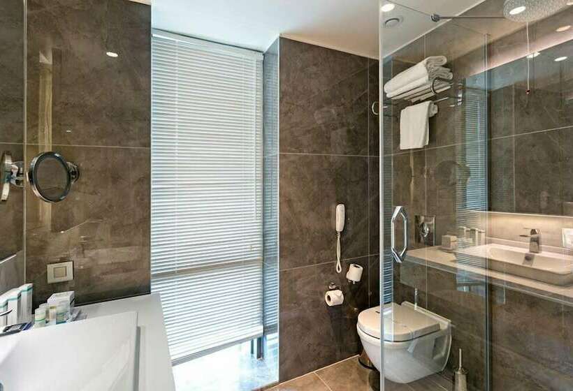 سوییت, Wind Of Lara Hotel And Spa