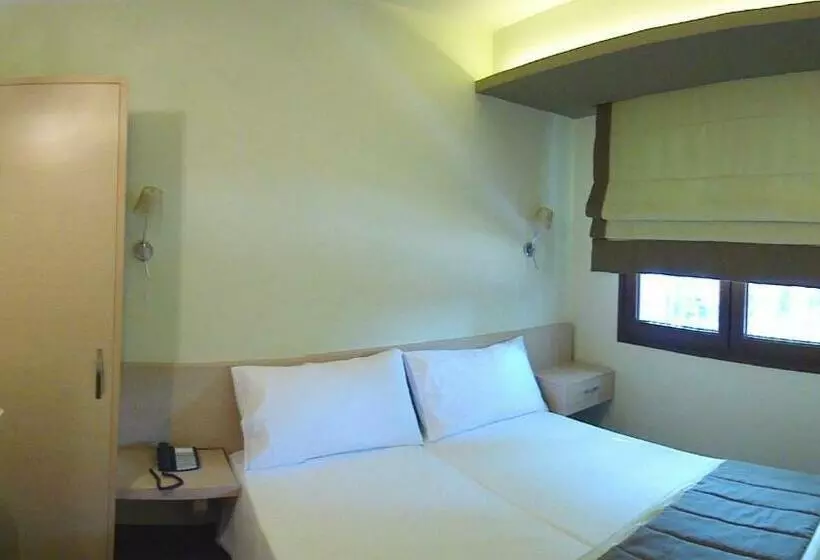 Chambre Standard, Ifigenia