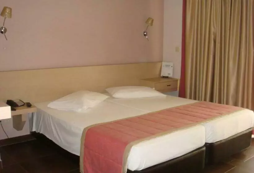 Chambre Standard, Ifigenia