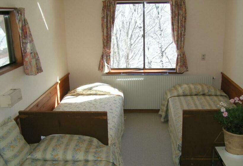 غرفة قياسية حمام مشترك, Madarao Elm Pension