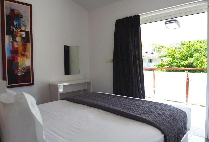 سوییت, Moorea Sunset Beach