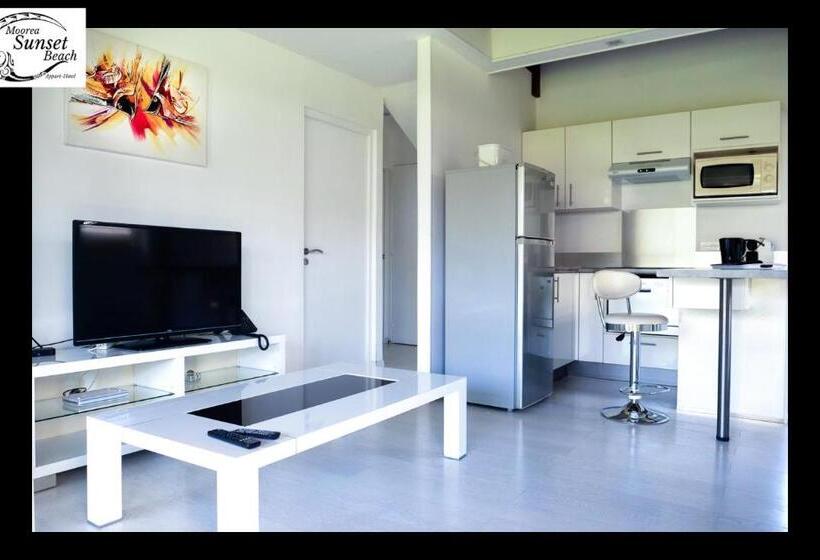 بانگلوی استاندارد, Moorea Sunset Beach