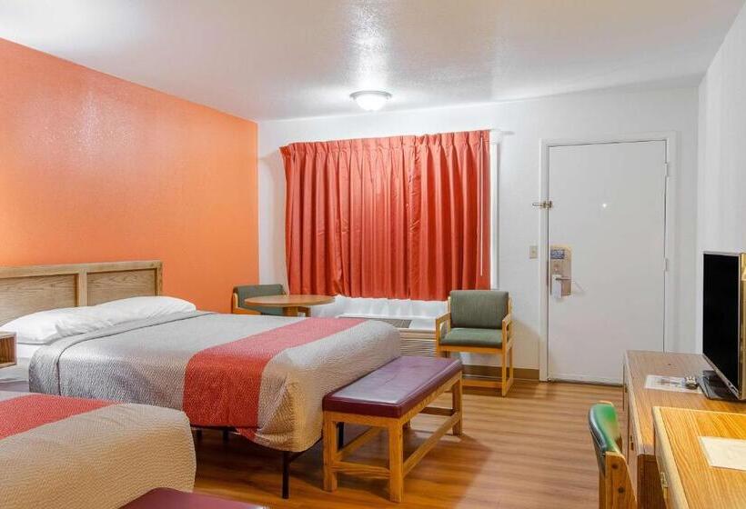 Номер Стандарт, Motel 6 Madras, Or