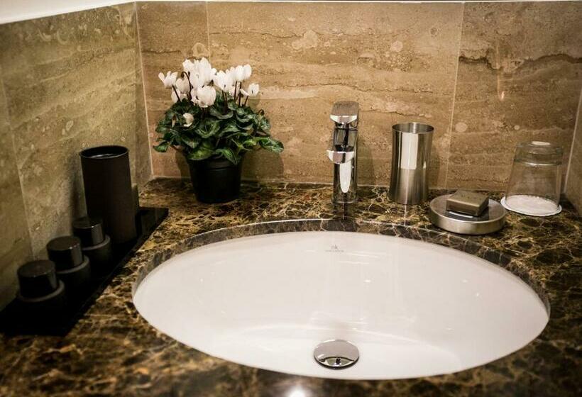 اتاق سوپریور, Minerva Relais