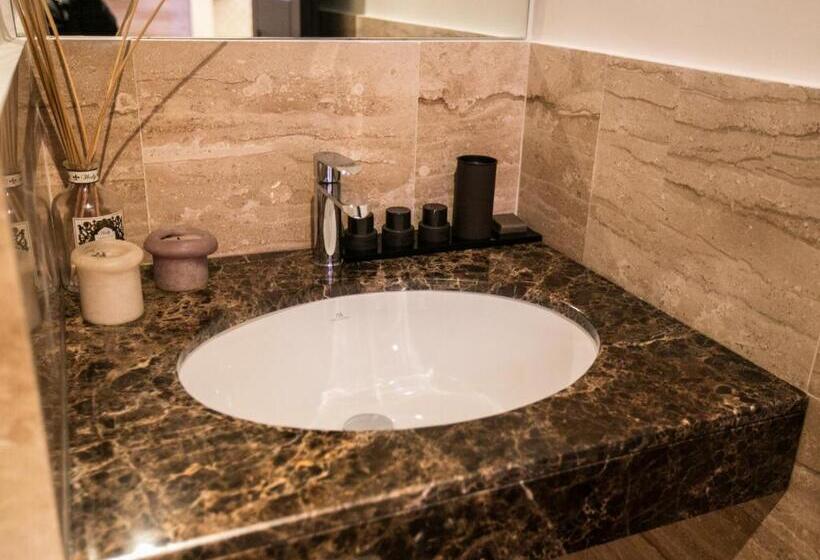 اتاق سوپریور, Minerva Relais