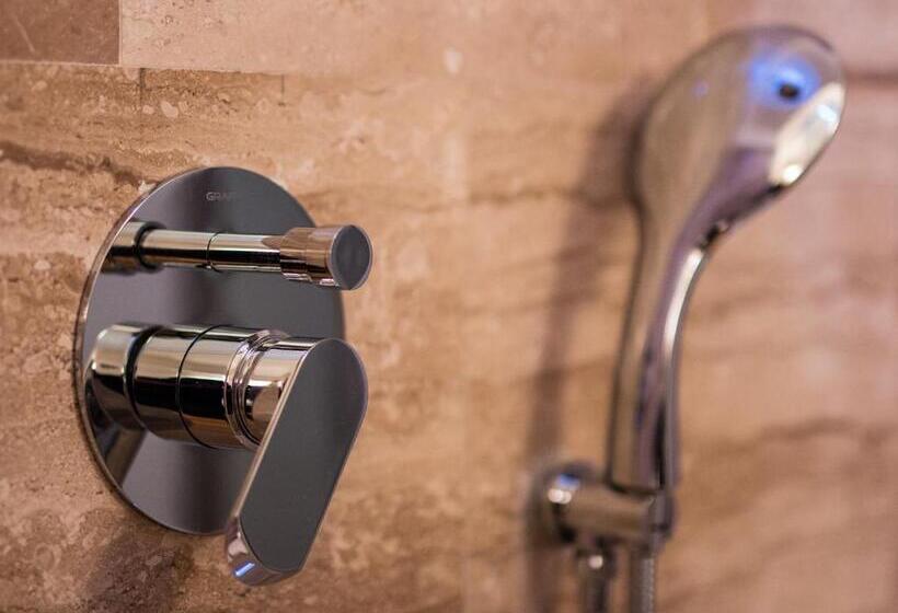 اتاق سوپریور, Minerva Relais