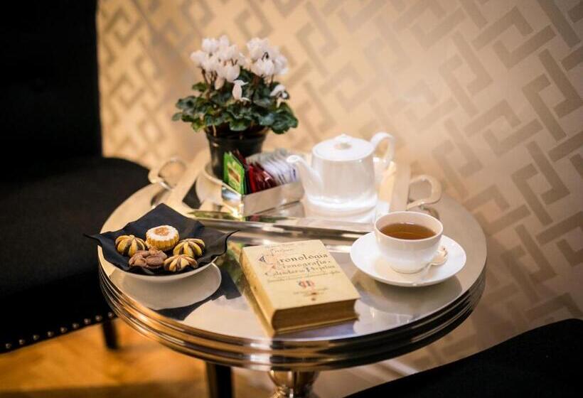 اتاق لوکس سه تخته, Minerva Relais