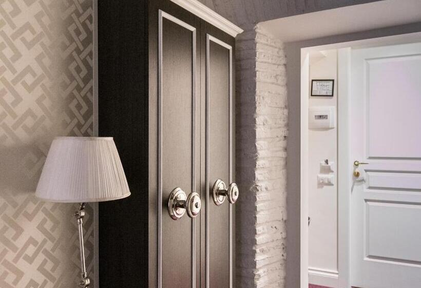 اتاق استاندارد با بالکن, Minerva Relais