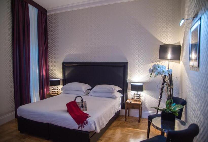 اتاق لوکس سه تخته, Minerva Relais