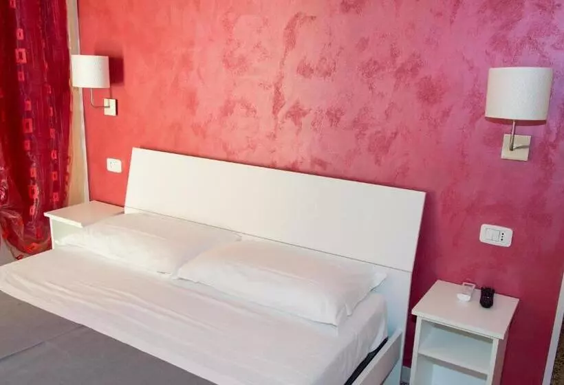 اتاق استاندارد با بالکن, Villa Anna B&b