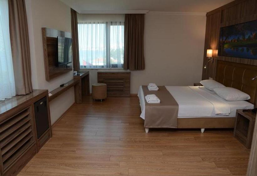 سوییت جونیور, Otel Yelkenkaya