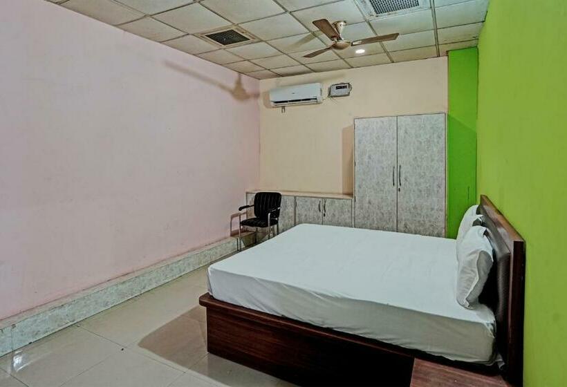 トリプルクラシックルーム, Oyo 81121 Modern