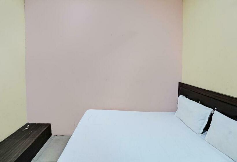 トリプルクラシックルーム, Oyo 81121 Modern