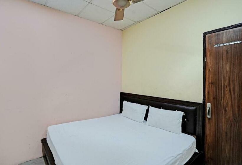 トリプルクラシックルーム, Oyo 81121 Modern