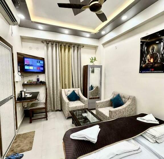 اتاق اکونومی, Buddha International