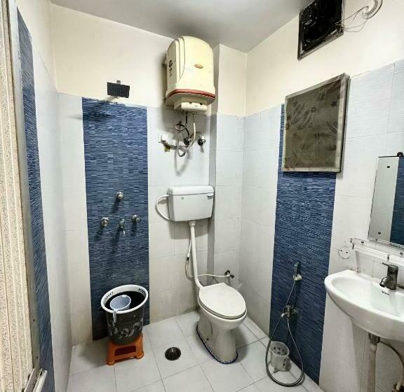 اتاق اکونومی, Buddha International