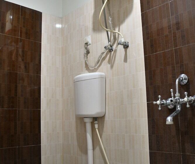 اتاق لوکس, Buddha International