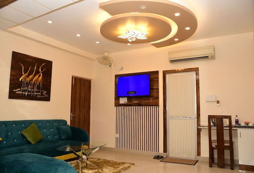 سوییت, Buddha International