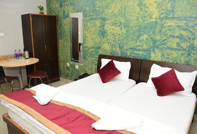 اتاق استاندارد سه نفره, Buddha International