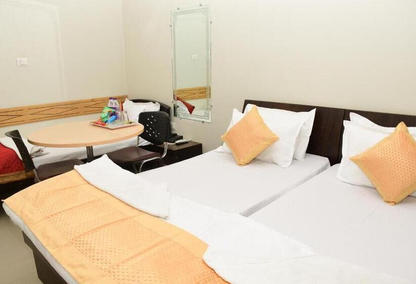 اتاق استاندارد سه نفره, Buddha International