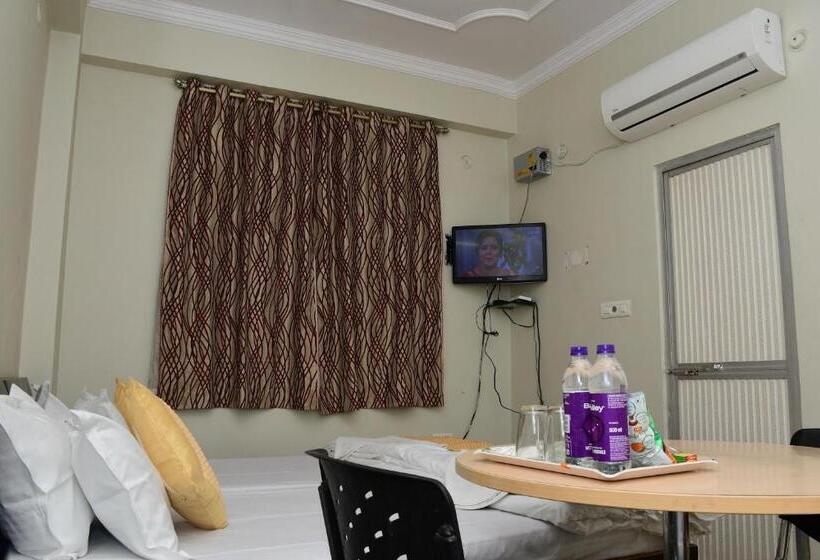 اتاق استاندارد سه نفره, Buddha International