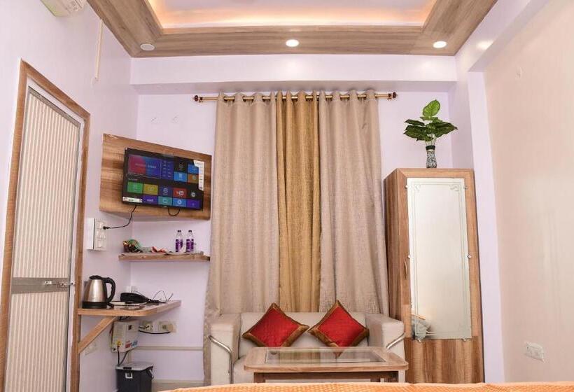 اتاق لوکس, Buddha International