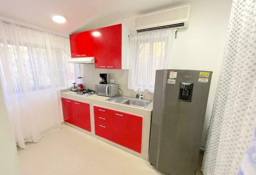 ویلای لوکس 1 خوابه, Oceanfront & Garden View Villas Hotel Wifi Bbq Parking Los Corales Beach Club & Spa