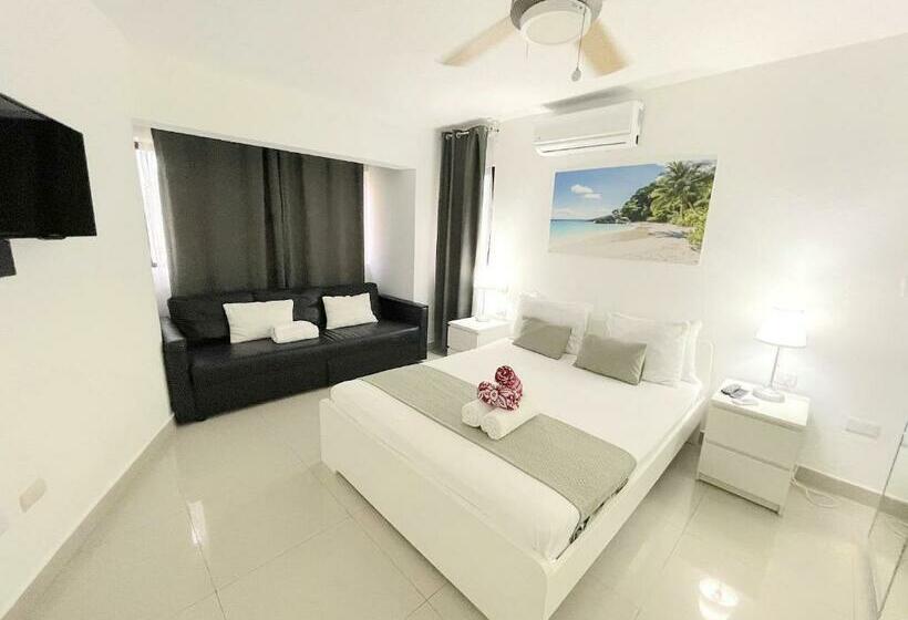 ویلای لوکس 1 خوابه, Oceanfront & Garden View Villas Hotel Wifi Bbq Parking Los Corales Beach Club & Spa