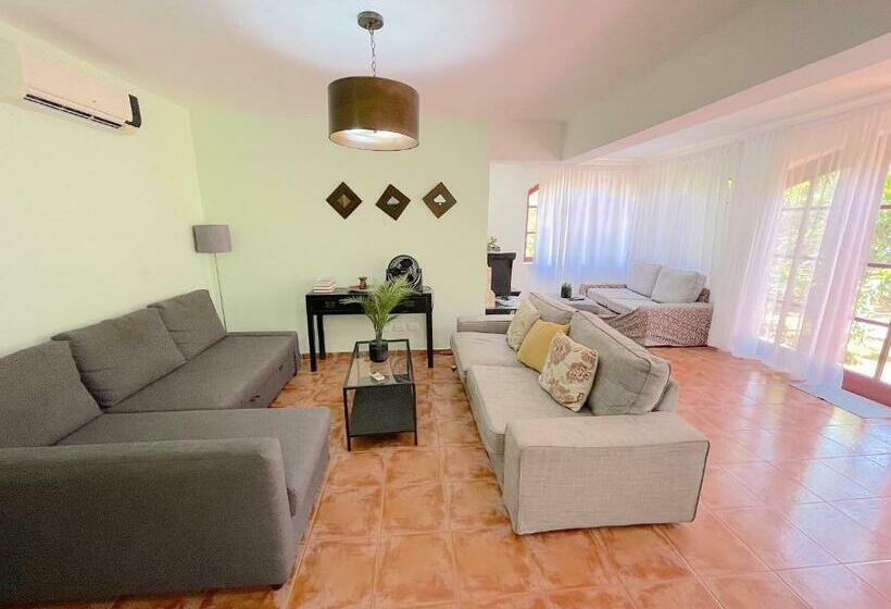 ویلای 1 خوابه با چشم‌انداز باغ, Oceanfront & Garden View Villas Hotel Wifi Bbq Parking Los Corales Beach Club & Spa