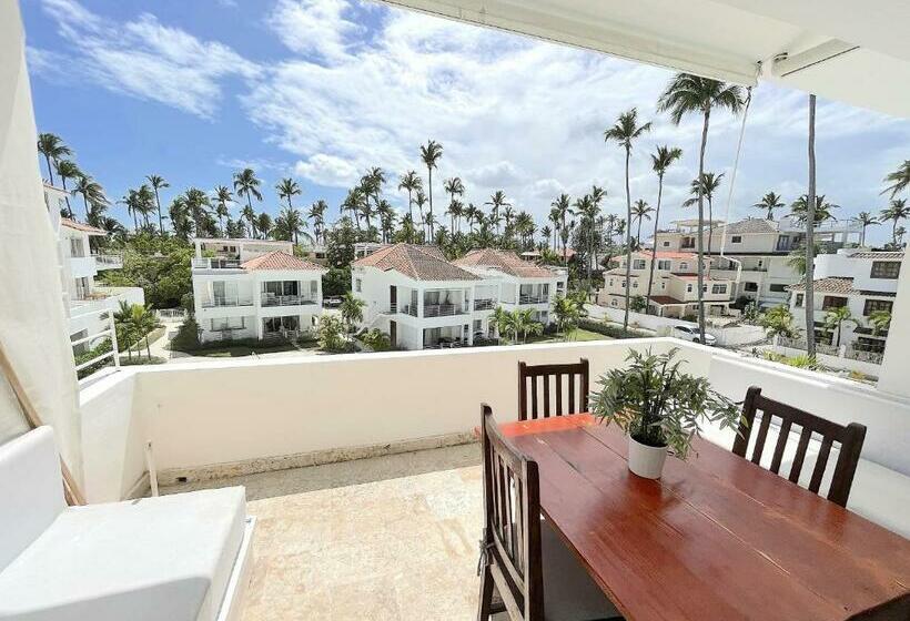 1 Bedroom Penthouse Apartment, Oceanfront & Garden View Villas Hotel Wifi Bbq Parking Los Corales Beach Club & Spa