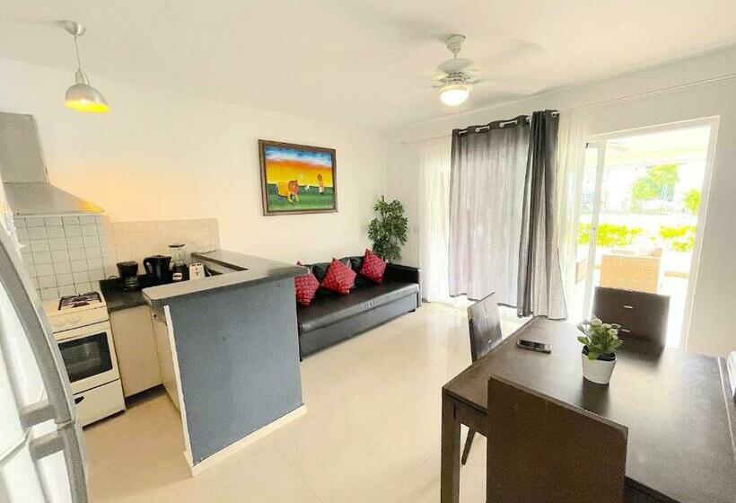 آپارتمان 1 خوابه با چشمانداز استخر, Oceanfront & Garden View Villas Hotel Wifi Bbq Parking Los Corales Beach Club & Spa