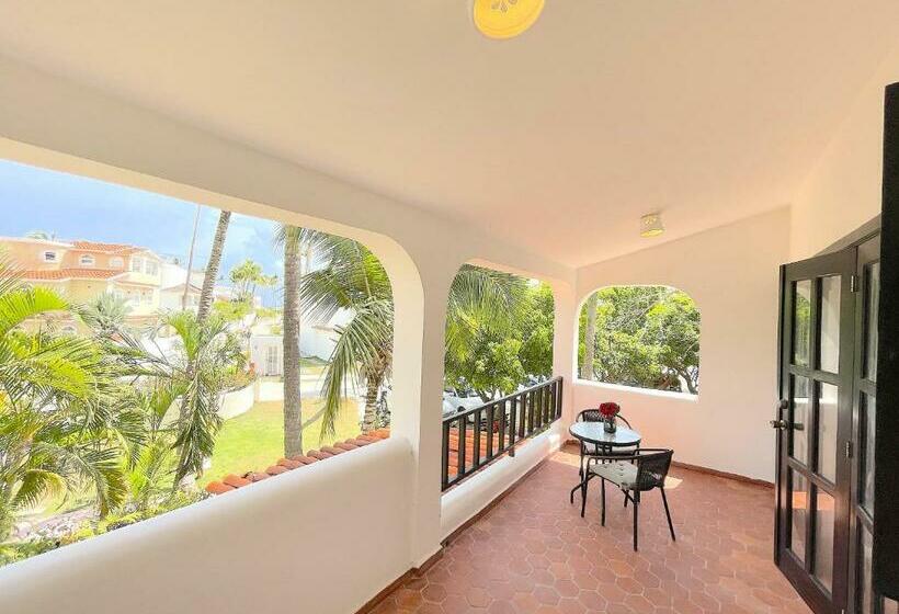 ویلای سوپریور 1 خوابه, Oceanfront & Garden View Villas Hotel Wifi Bbq Parking Los Corales Beach Club & Spa