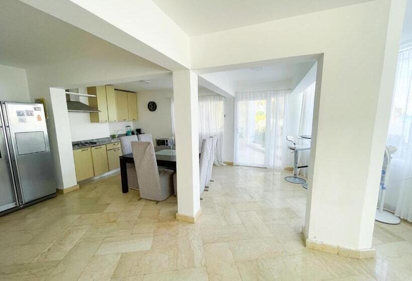 آپارتمان 1 خوابه با چشم‌انداز دریا, Oceanfront & Garden View Villas Hotel Wifi Bbq Parking Los Corales Beach Club & Spa