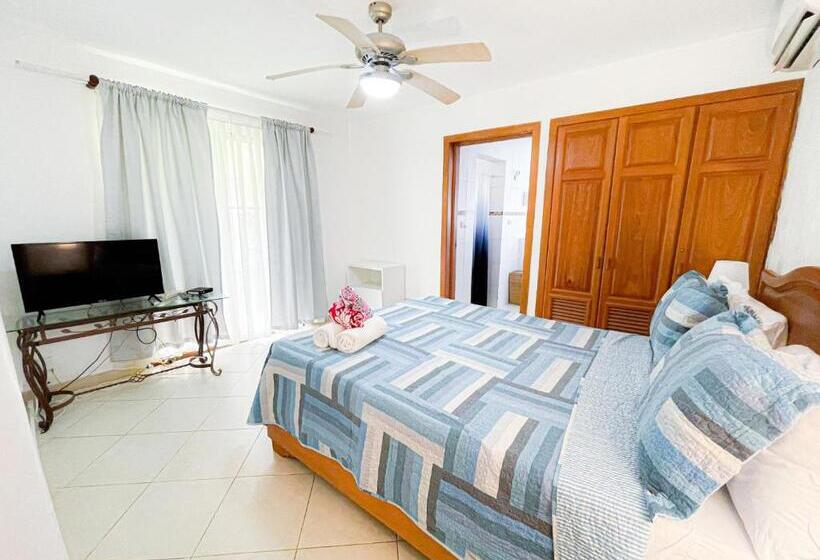 ویلای 1 خوابه با چشمانداز باغ, Oceanfront & Garden View Villas Hotel Wifi Bbq Parking Los Corales Beach Club & Spa