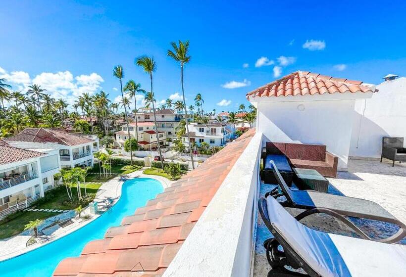1 Bedroom Penthouse Apartment, Oceanfront & Garden View Villas Hotel Wifi Bbq Parking Los Corales Beach Club & Spa
