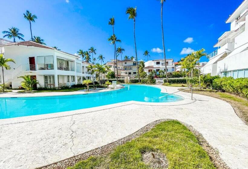 1 Bedroom Penthouse Apartment, Oceanfront & Garden View Villas Hotel Wifi Bbq Parking Los Corales Beach Club & Spa