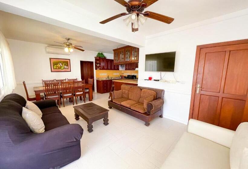 آپارتمان 1 خوابه با بالکن, Oceanfront & Garden View Villas Hotel Wifi Bbq Parking Los Corales Beach Club & Spa