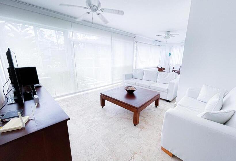 آپارتمان 1 خوابه با چشمانداز استخر, Oceanfront & Garden View Villas Hotel Wifi Bbq Parking Los Corales Beach Club & Spa