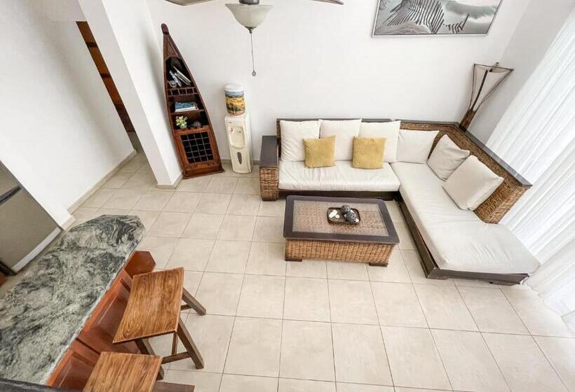 ویلای سوپریور 1 خوابه, Oceanfront & Garden View Villas Hotel Wifi Bbq Parking Los Corales Beach Club & Spa