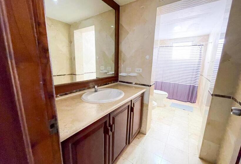 آپارتمان 1 خوابه با چشمانداز استخر, Oceanfront & Garden View Villas Hotel Wifi Bbq Parking Los Corales Beach Club & Spa