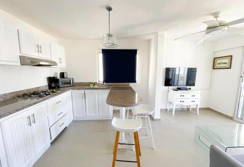 آپارتمان 1 خوابه با چشمانداز دریا, Oceanfront & Garden View Villas Hotel Wifi Bbq Parking Los Corales Beach Club & Spa