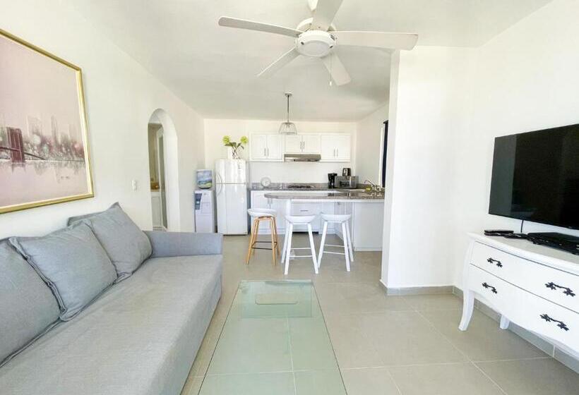 آپارتمان 1 خوابه با چشمانداز دریا, Oceanfront & Garden View Villas Hotel Wifi Bbq Parking Los Corales Beach Club & Spa