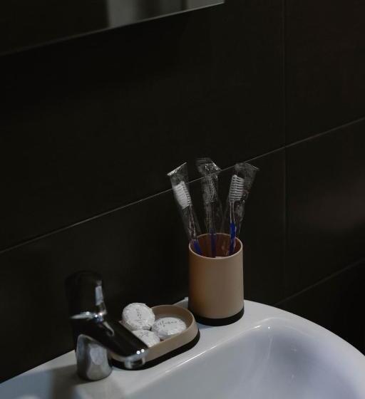 اتاق استاندارد با چشم‌انداز کوهستان, Home In Gergeti